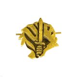 07030102 Эмбл мет Охрана "Рука с мечом" (левая) 