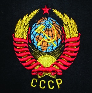 Ф-7-16 Футболка с вышивкой на груди Герб СССР, черн.