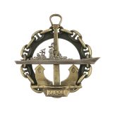 20 04 0499 Значок мет. Киров (ТАРКР на якоре, в цепи) 